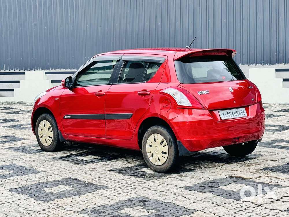Maruti Suzuki Swift Vxi Optional, 2014, Petrol