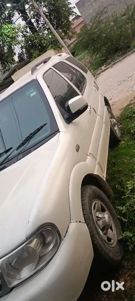 Tata Safari 2.2 Dicor 2011