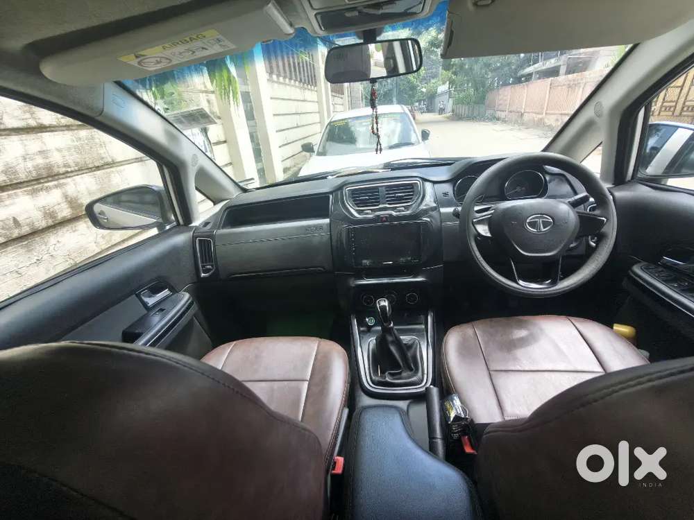 Tata Hexa (xe) Comercial Number.