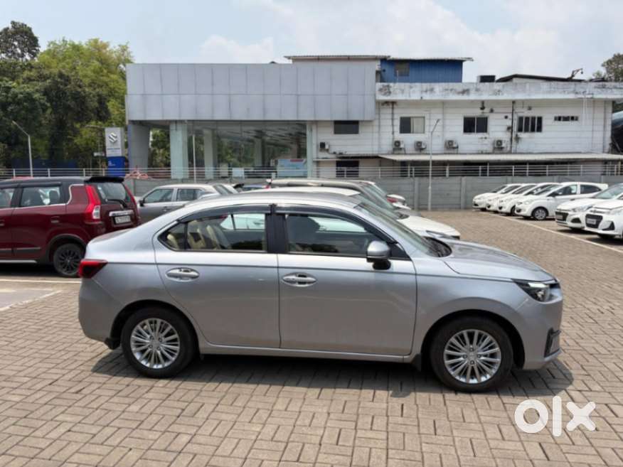 Honda Amaze, 2025, Petrol