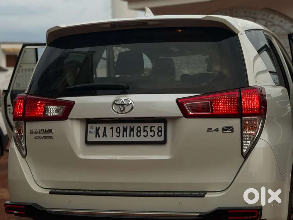 Innova Crysta 2022 Model Z Single Owner