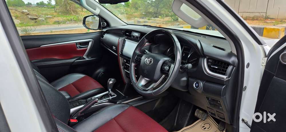 Toyota Fortuner Legender 4x2 At 2.8, 2024, Diesel