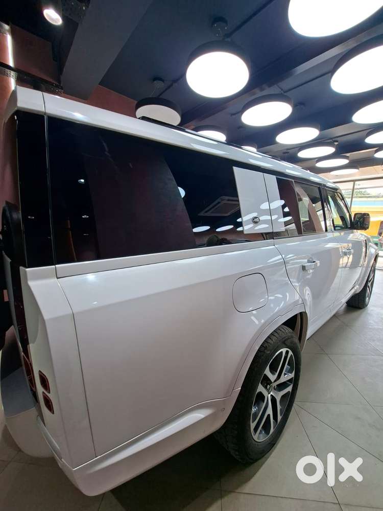 Land Rover Defender 3.0 L 130 Hse, 2023, Petrol