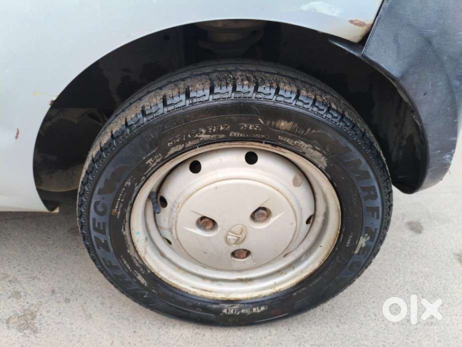 Tata Nano Xe, 2012, Petrol