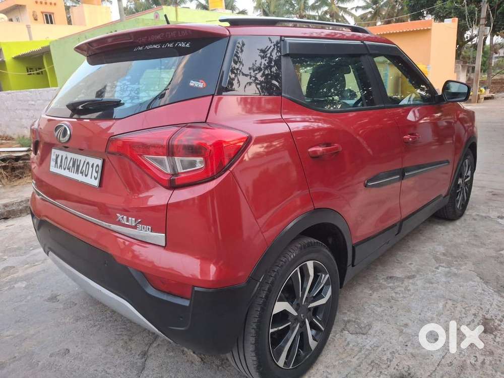 Showroom Condition Sunroof Xuv300