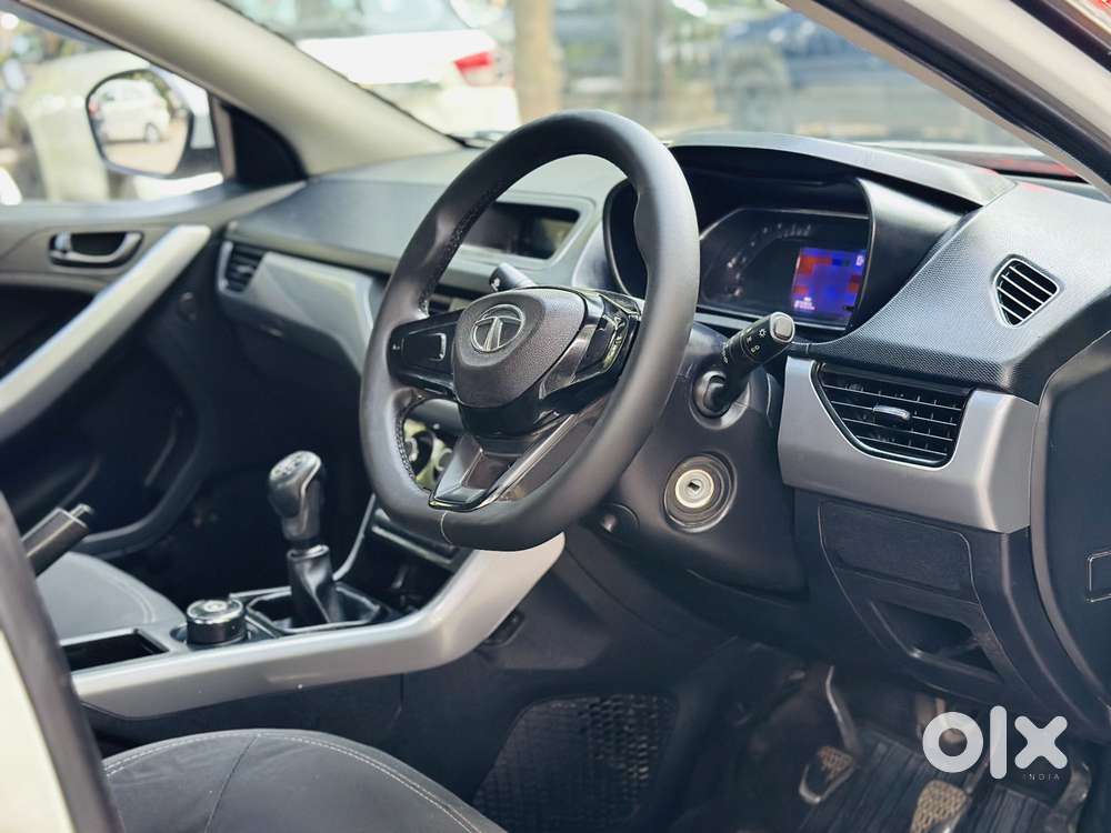Tata Nexon 1.2 Revotron Xm (s), 2023, Diesel