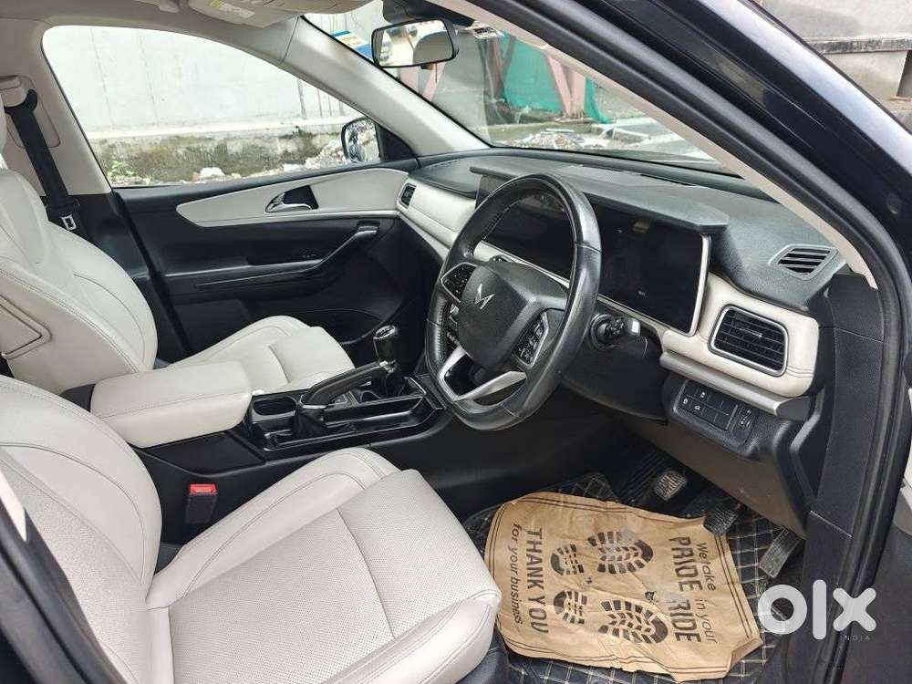 Mahindra Xuv700 2.2 Ax 7 Diesel Mt Str, 2022, Diesel