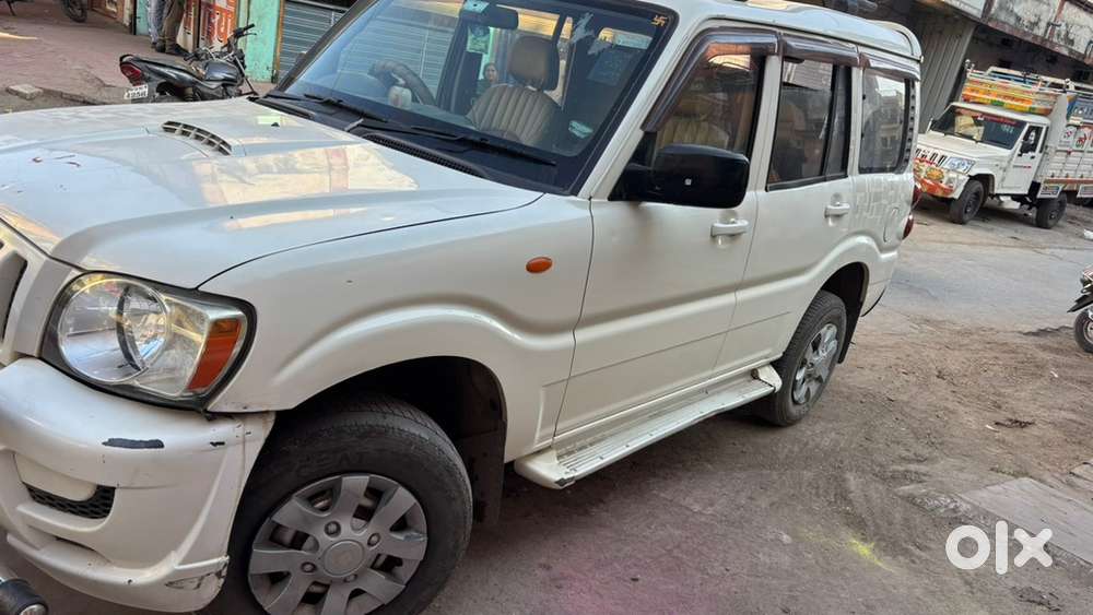 Mahindra Scorpio 2013 Diesel Well Maintained