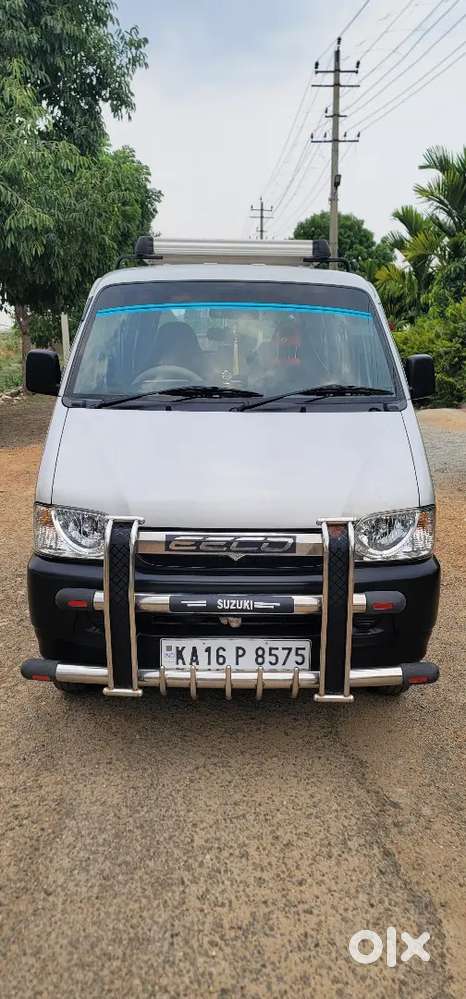 Maruti Suzuk  Eeco 2024 Petrol 33000 Km Driven