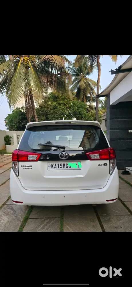 Toyota Innova Crysta 2016