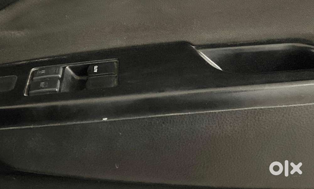 Maruti Suzuki Swift 1.2 Lxi (o), 2015, Petrol