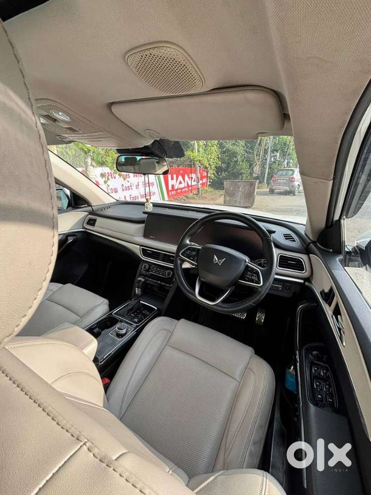 Mahindra Xuv700 Ax7 Luxury Pack Awd, 2022, Diesel