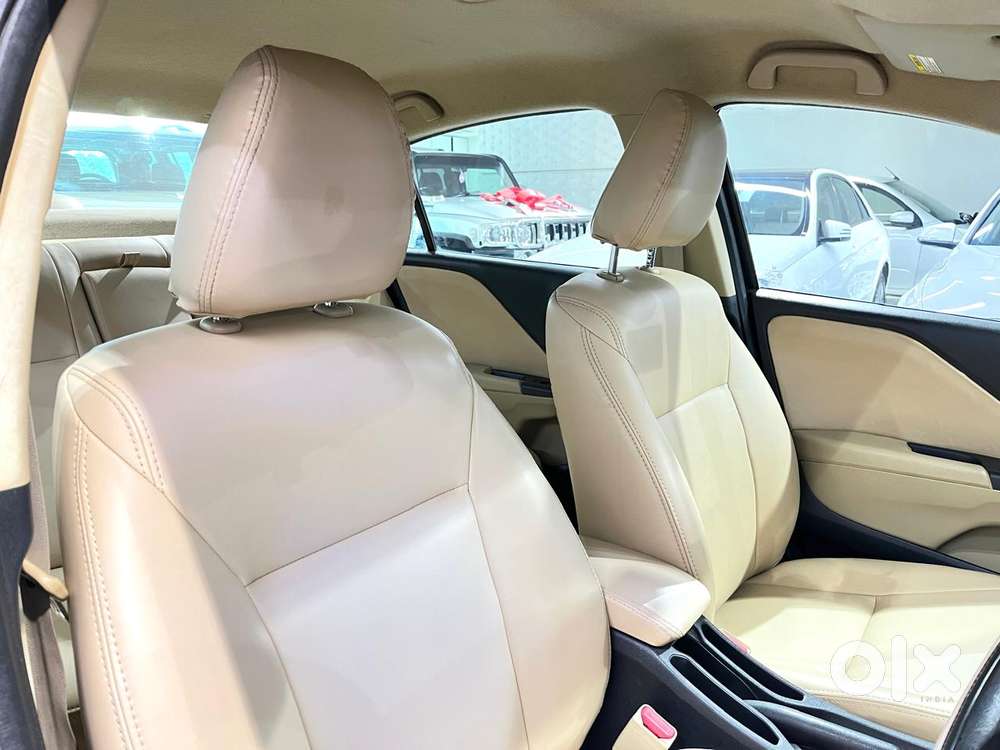Honda City 1.5 V Cvt I-vtec Mt, 2022, Petrol