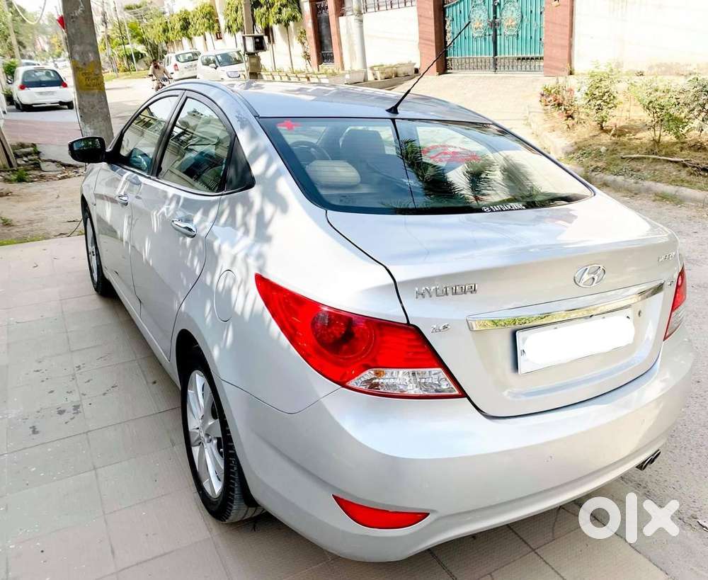 Hyundai Fluidic Verna 1.6 Vtvt Sx, 2011, Petrol
