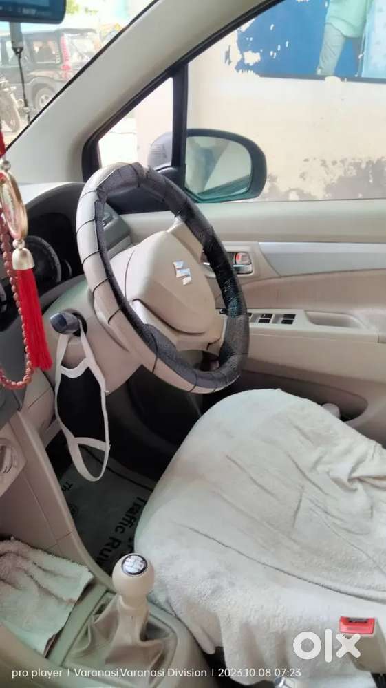 गुड कंडीशन गाड़ी है ₹1 का काम नहीं है टायर एक सब फर्स्ट क्लासहै