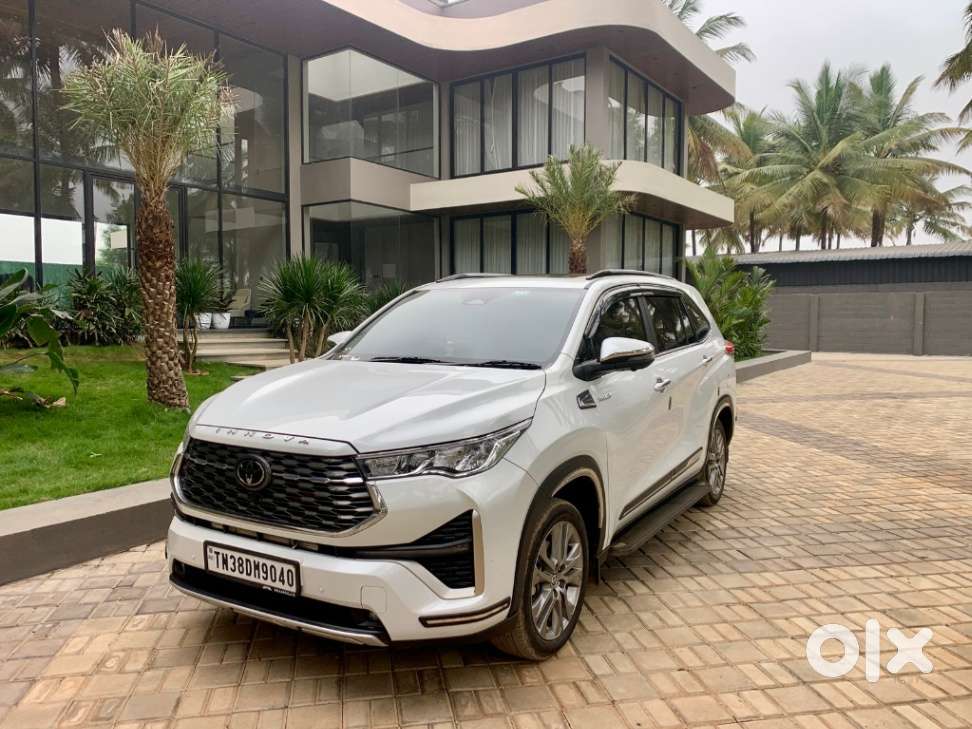 Toyota Innova Hycross 2.0 Zx (o) Hybrid 7 Str, 2025, Cng & Hybrids