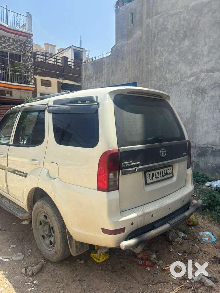 Tata Safari Storme 2014 Diesel Well Maintained