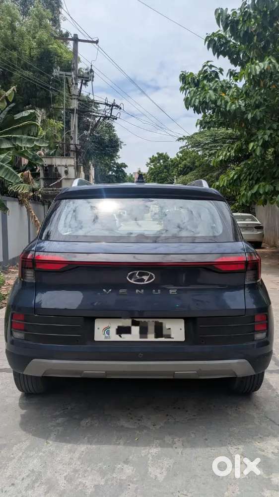 Hyundai Venue Mt Petrol 2023