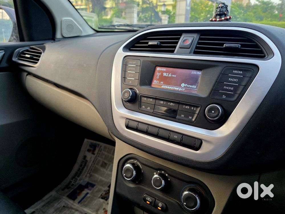 Tata Tiago 1.2 Revotron Xt (o), 2017, Petrol