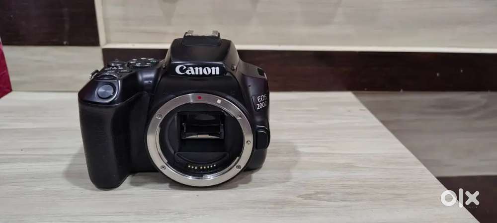 Canon camera MK ll 200 D
