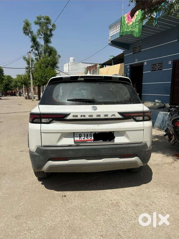 Maruti Suzuki Brezza 2024 Petrol Well Maintained