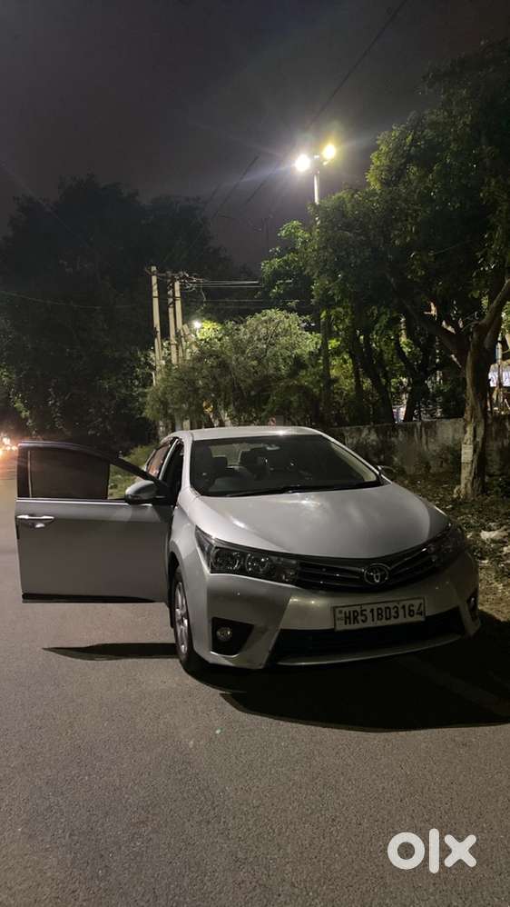 Toyota Corolla Altis 2015