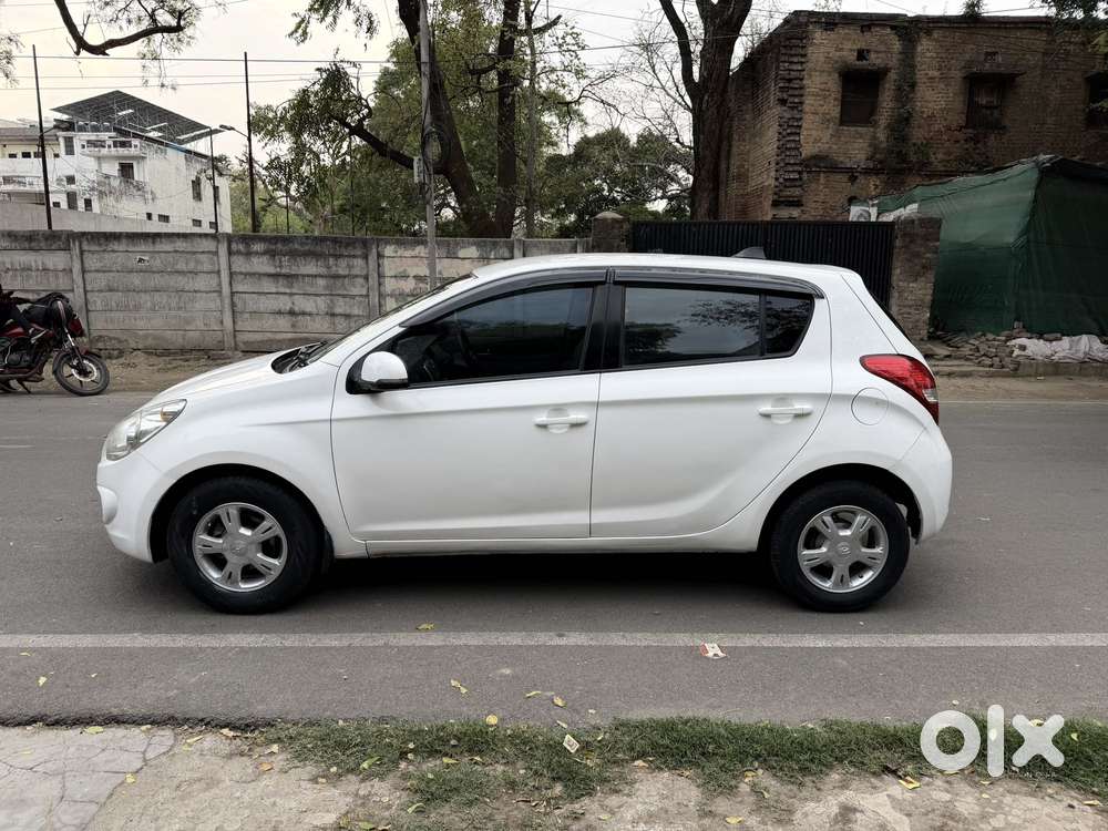 Hyundai I20 2010-2012 1.2 Sportz Option, 2011, Petrol