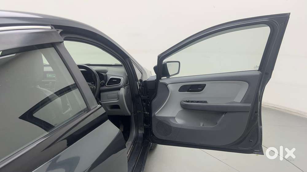 Tata Altroz 1.2 Xm, 2021, Petrol