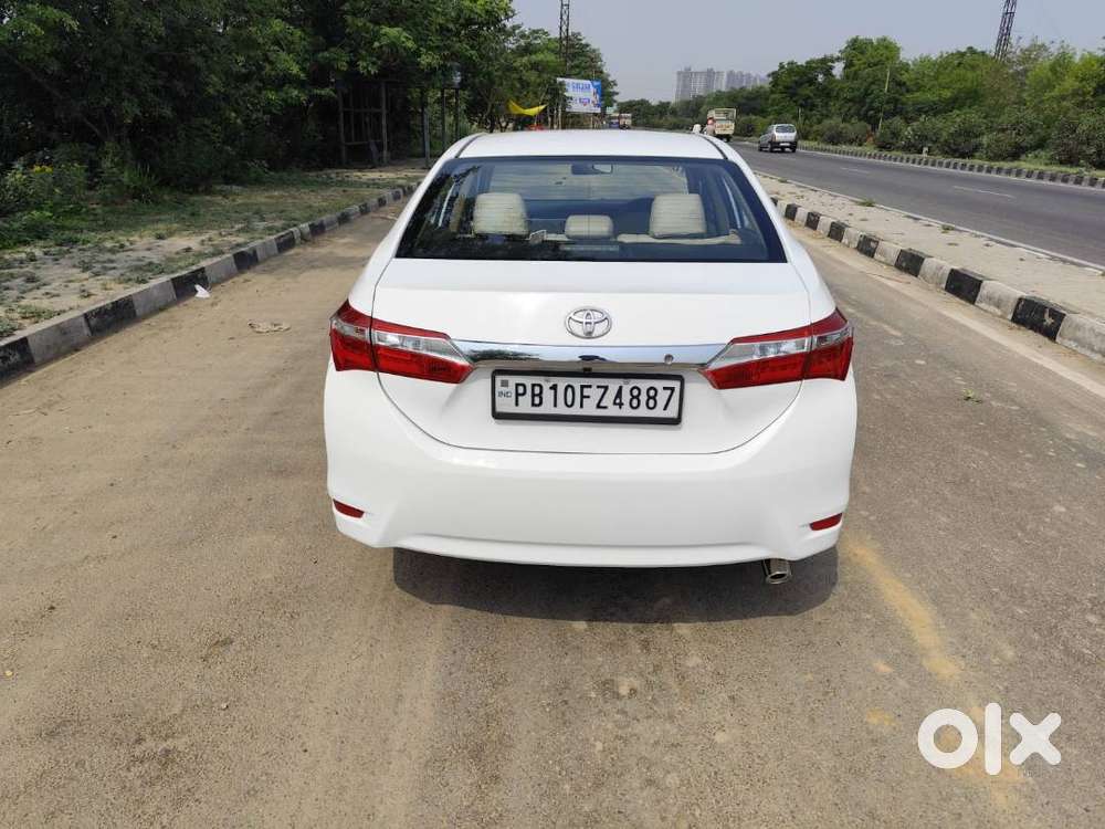Toyota Corolla Altis 2016