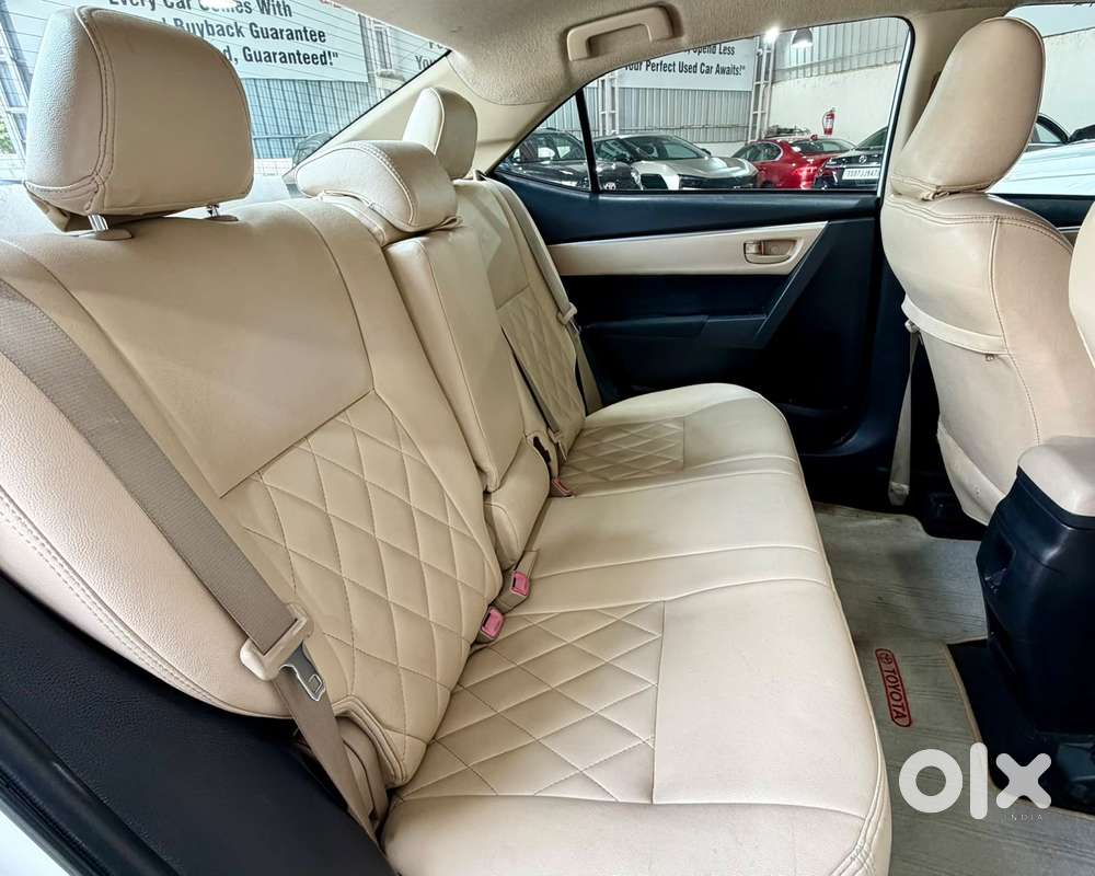 Toyota Corolla Altis 1.8 J, 2014, Petrol