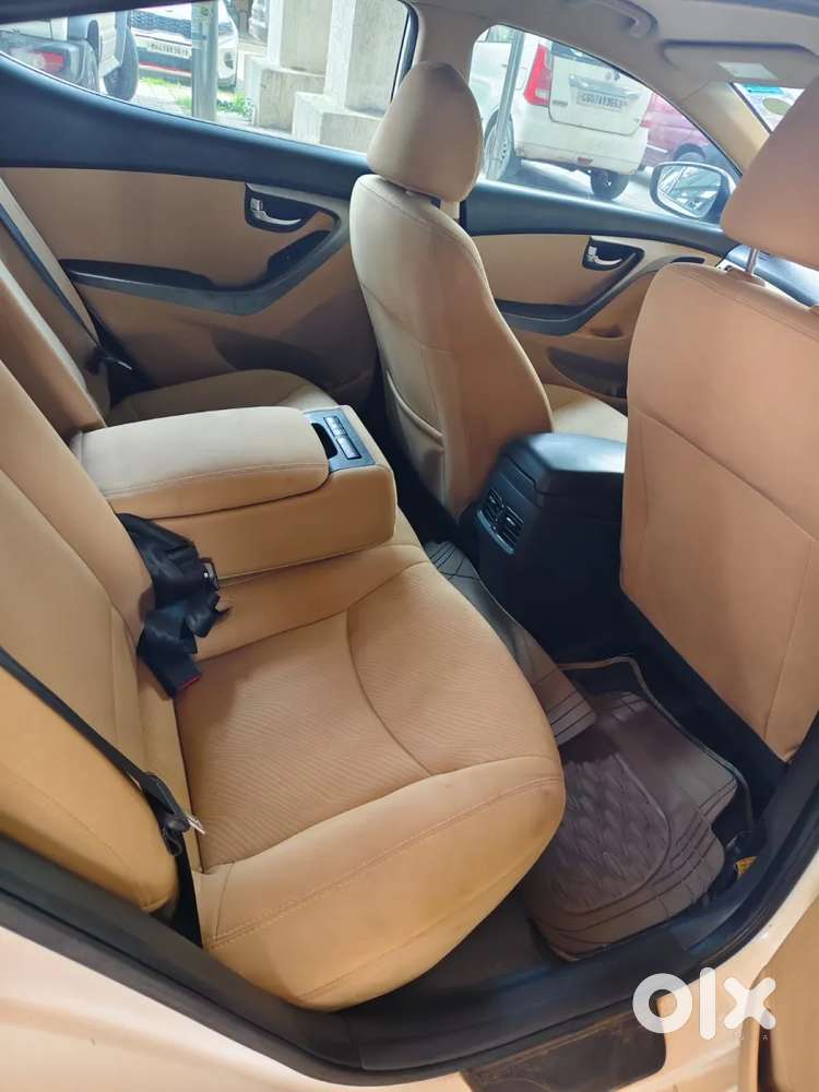 Hyundai Elantra 1.8 Sx Mt, 2012, Petrol