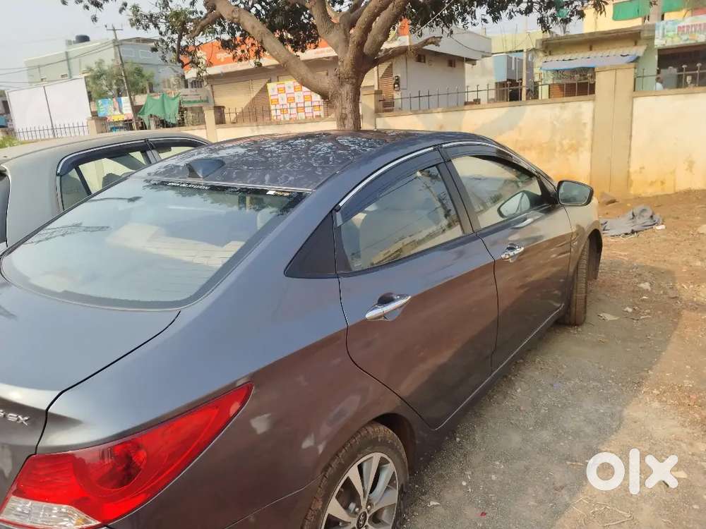 Hyundai Fluidic Verna 2016