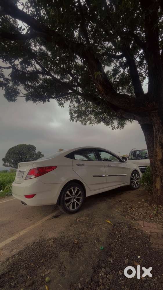 Hyundai Fluidic Verna 2013