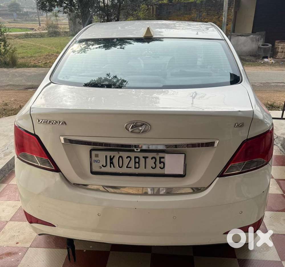 Hyundai Verna 2017 Petrol 70000 Km Driven