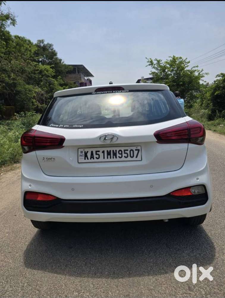 Hyundai I20 Magna 1.2 Mt, 2019, Petrol