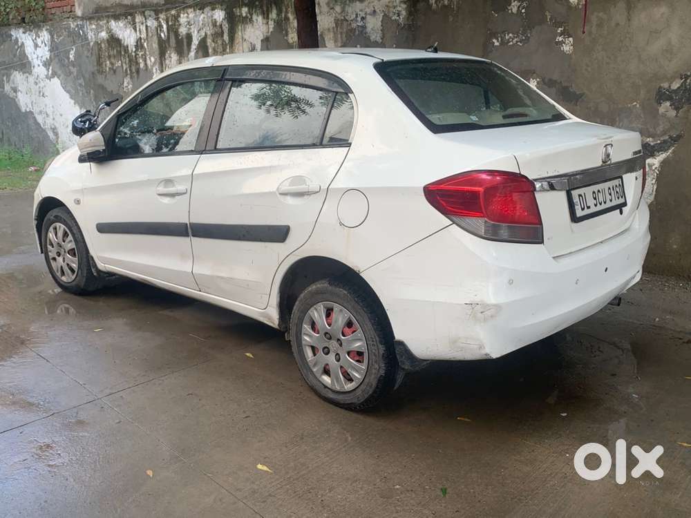 Honda Amaze 2015 Petrol Urgent Sell