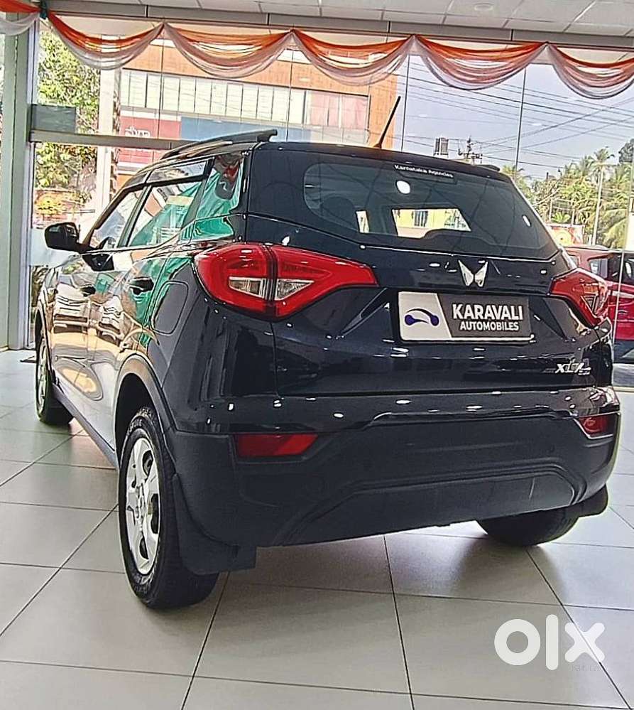 Mahindra Xuv300 W6, 2023, Petrol