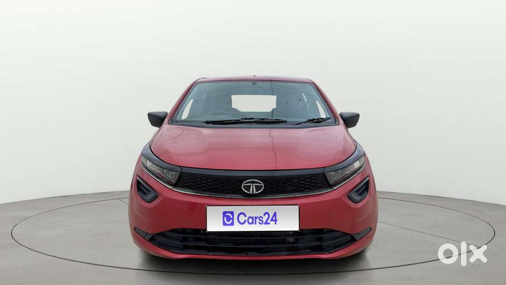 Tata Altroz 1.2 Xe, 2020, Petrol
