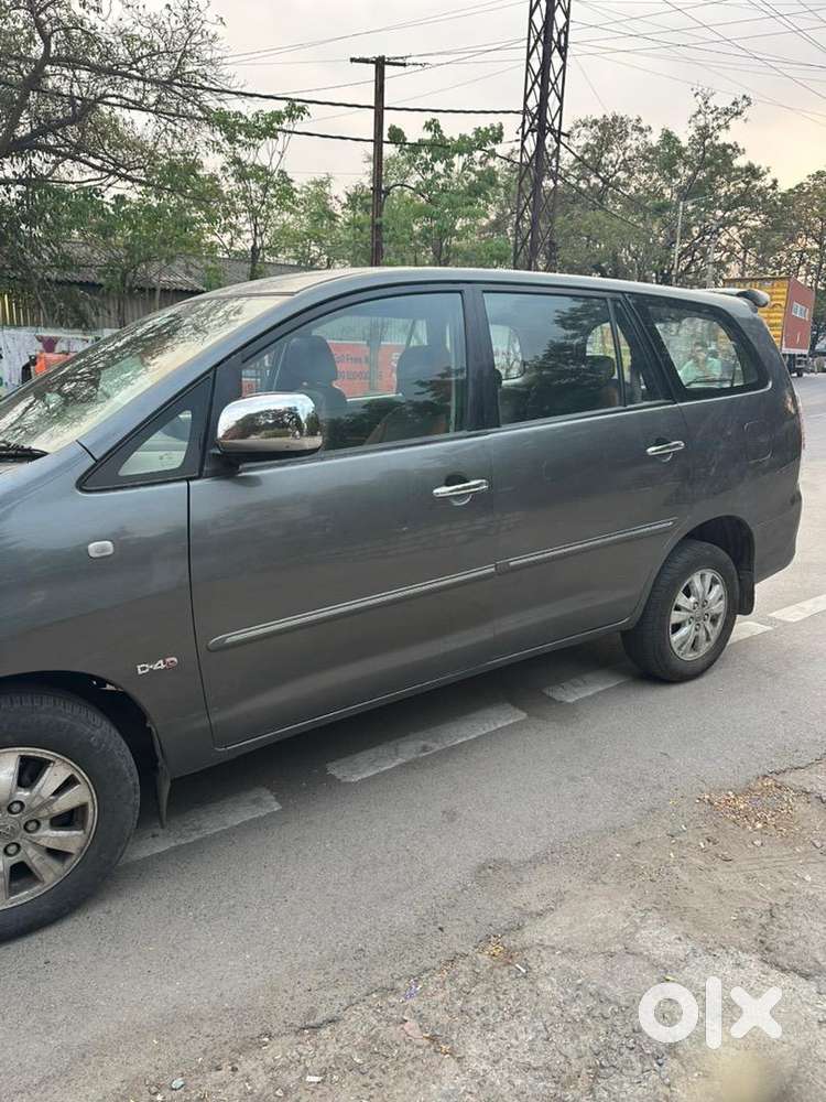 Toyota Innova 2011 Diesel Well Maintained