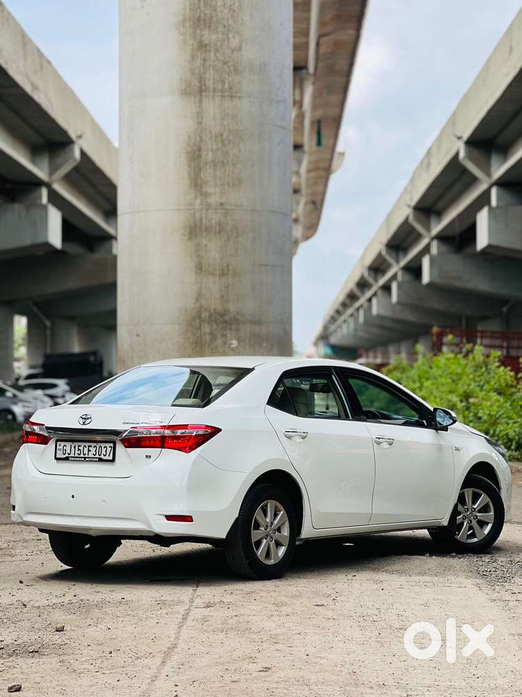 Toyota Corolla Altis G At, 2016, Petrol