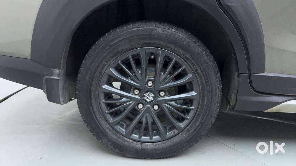 Maruti Suzuki Xl6 1.5 Alpha At, 2021, Petrol