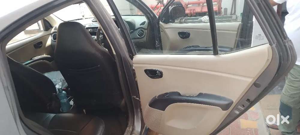 Hyundai I10 2015 Cng & Hybrids 80000 Km Driven