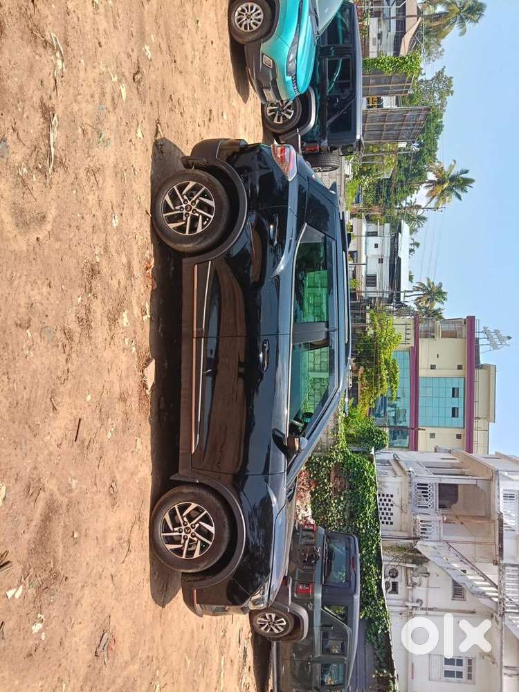 Mahindra Xuv4oo Electric Car 2025 Model Single Owner For Sale