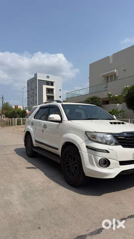 Toyota Fortuner 2011-2016 4x2 Manual, 2015, Diesel