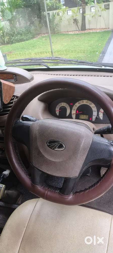 Mahindra Xylo 2010