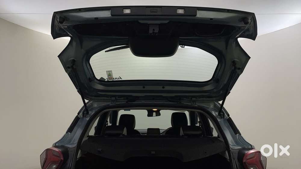 Tata Punch Creative Amt, 2022, Petrol