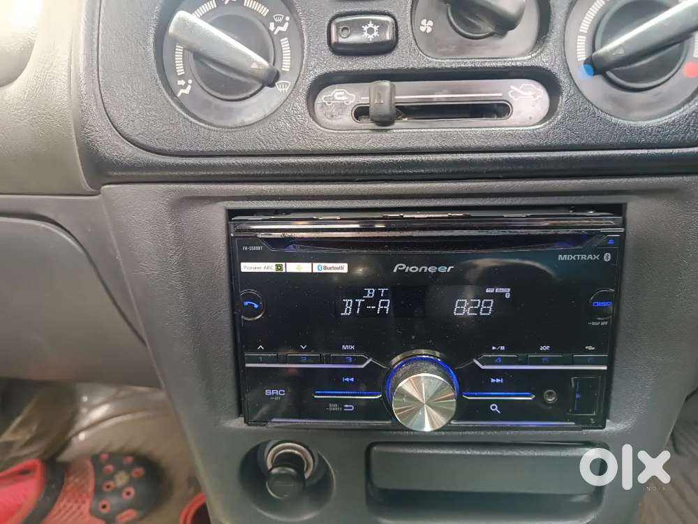Mitsubishi Lancer Le Modal Petrol Vehicle