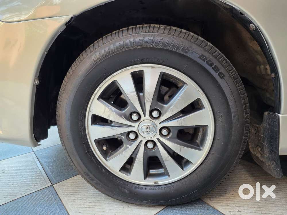 Toyota Innova 2.5 V 8 Str, 2015, Diesel