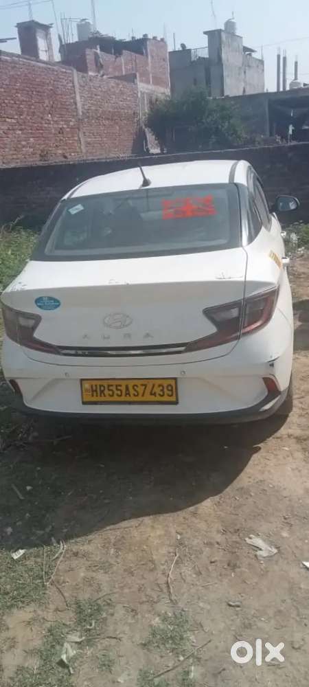 Car Hondai Aura Cng And Petrol