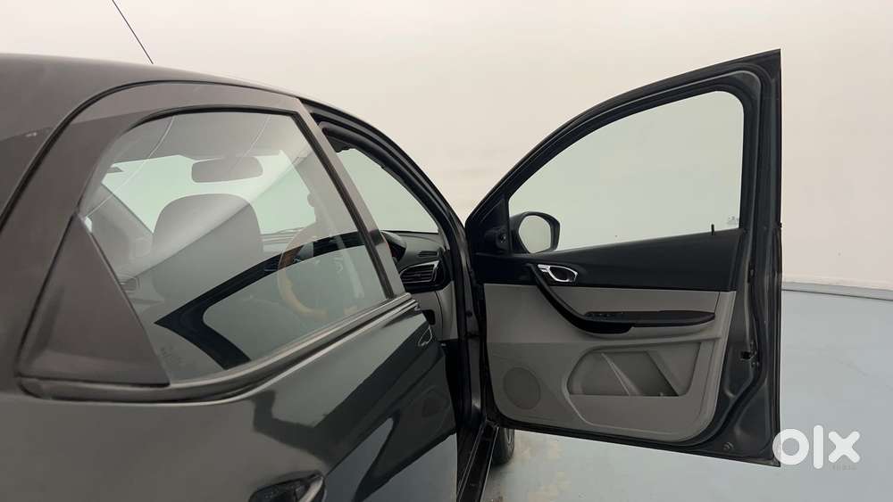 Tata Tiago 1.2 Revotron Xz Plus Dual Tone, 2020, Petrol